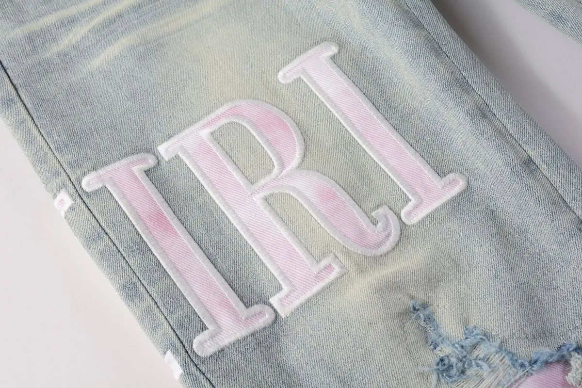 P220 💰 AMIRI patch embroidery jeans trousers AMIRI high street basic ripped tight elastic jeans trousers amiri brand jeans break the production process and cutting of the original jeans, the fabrics are softer and more comfortable Hand-sewn collar label Customized logo buttons Genuine leather tag Color: Picture color Size: 30-32-34-36