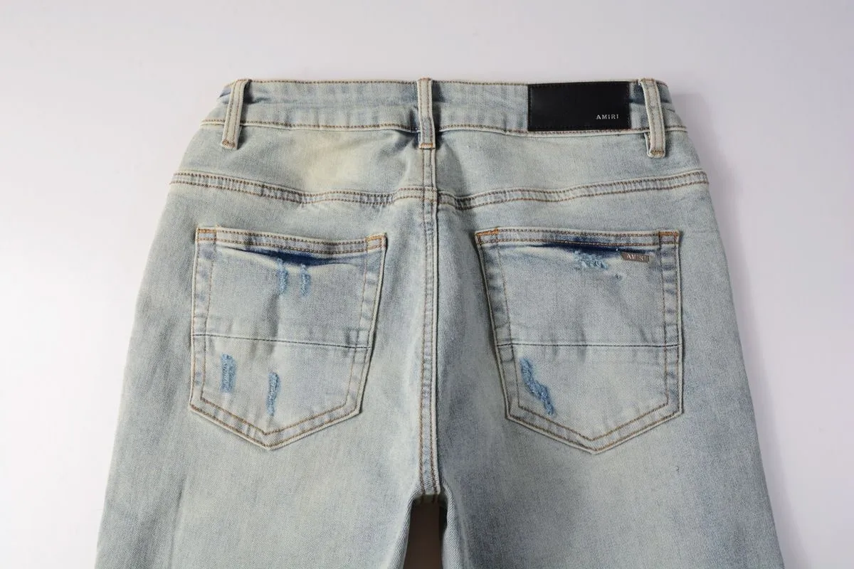 P220 💰 AMIRI patch embroidery jeans trousers AMIRI high street basic ripped tight elastic jeans trousers amiri brand jeans break the production process and cutting of the original jeans, the fabrics are softer and more comfortable Hand-sewn collar label Customized logo buttons Genuine leather tag Color: Picture color Size: 30-32-34-36