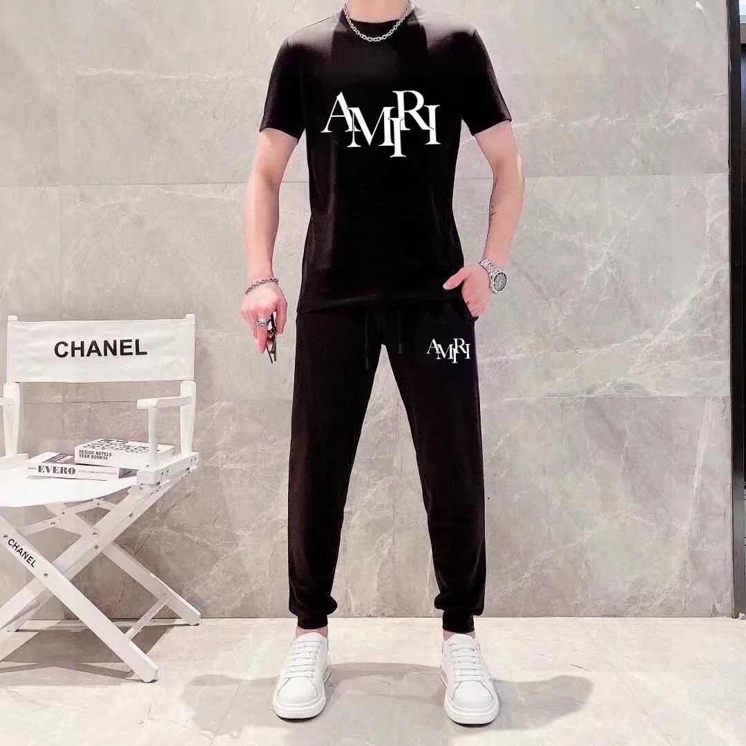 P330 [AMIRI] (Fat Man Gospel) The same style as the 2025 official website. World-renowned luxury brand. Summer men's (double mercerized) high-quality 🐂 suit. It is made of imported original fabrics. It is a trendy style of the season and a versatile hit. Simple and elegant, precise workmanship allows you to be at the top of fashion. Size: M-5XL (can be worn up to 220 pounds)