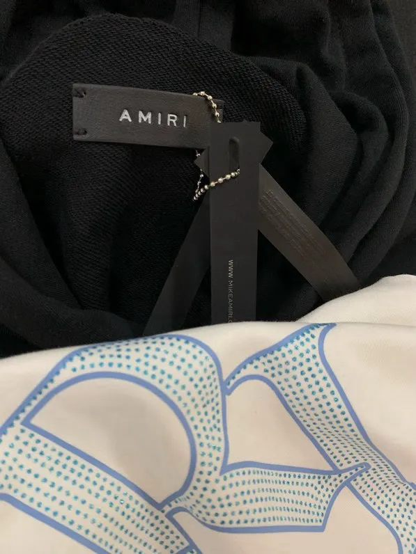 891 model P230 AMIRI real shot sweatshirt black white hanging shot S. M. L. XL