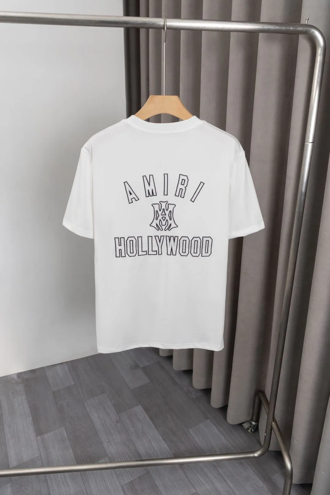 P130 Color: black, white, size: M～3XL