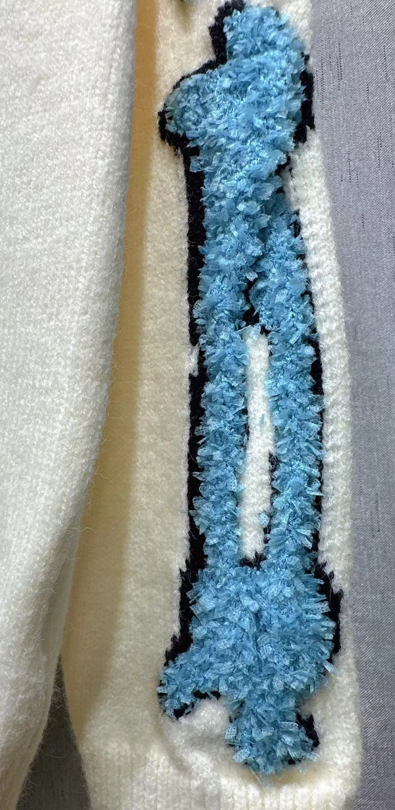 P270 🎉AMIRI new V-neck cardigan sweater, logo embroidery on the chest, 1:1 towel embroidery on the sleeves Color: apricot white, cerulean blue, black, size: S M L XL XXL