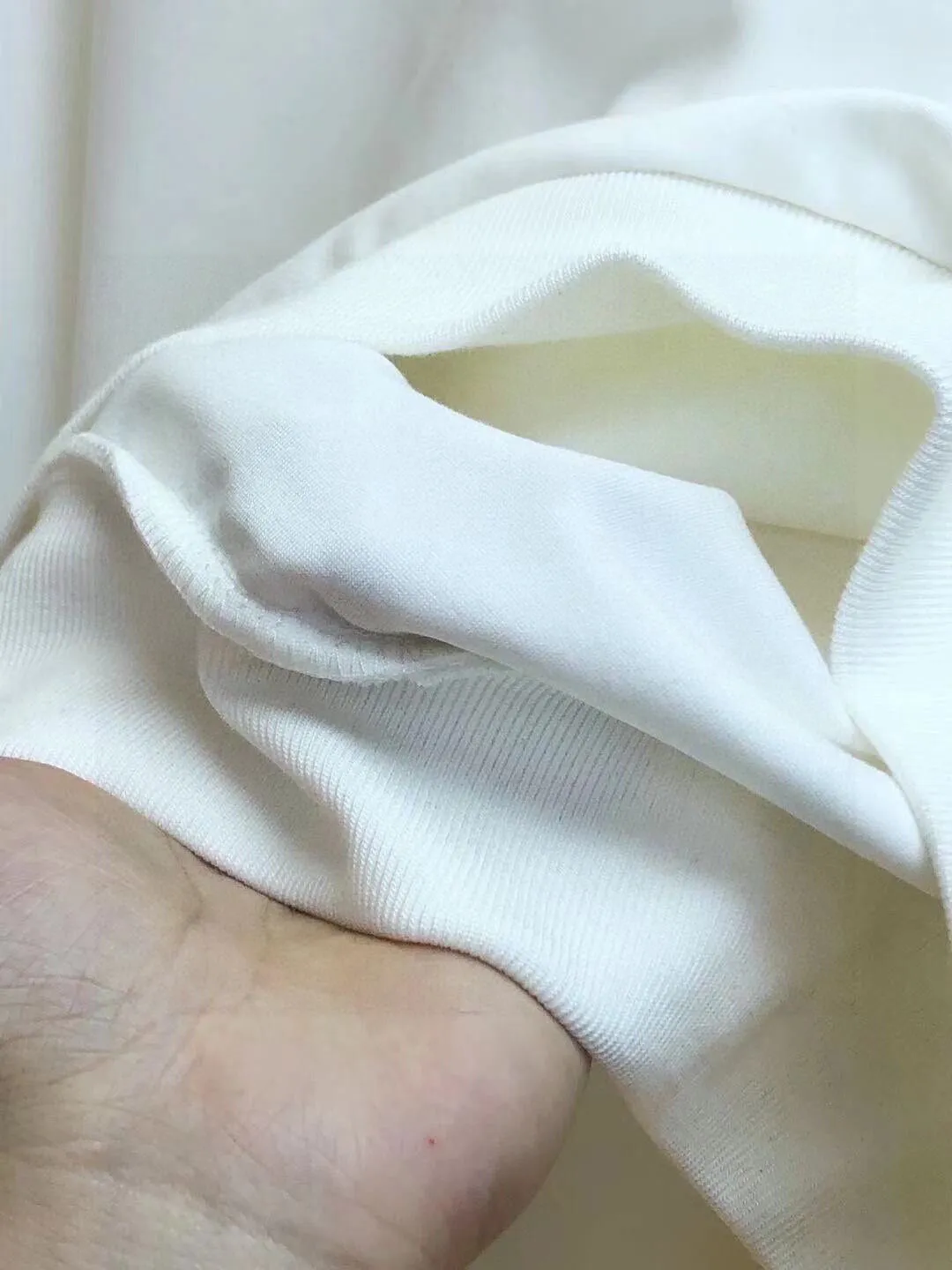 P380 💰 [AMIRI] (Gospel for Fatty) hot-selling suit is coming. Focus on the original version of the official website. 2025 new hot-selling sweatshirt suit. The original order is the best product🇭🇰. It is the meticulous work of top designers. It has a fitting and perfect upper body effect. All-natural high-quality Roman cotton 100%, close-fitting comfort, noble and elegant! Original hardware embodies elegance and nobility! Counter size: M-5XL (maximum wear up to 220 pounds)