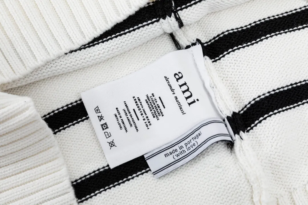 CYA33# AMI Paris 22 spring and summer new Ami de Coeur love striped crew neck sweater Color: black white Size: S-XL