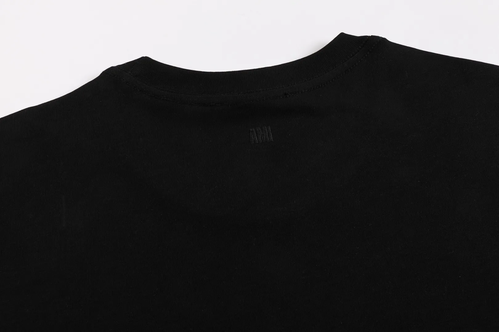 P114 Style No. 125 AMI&WDC [Cui Woo-sik co-branded model] AMI 2025 spring and summer new style short-sleeved genuine original 1;1 mold color: black Size: S-XL