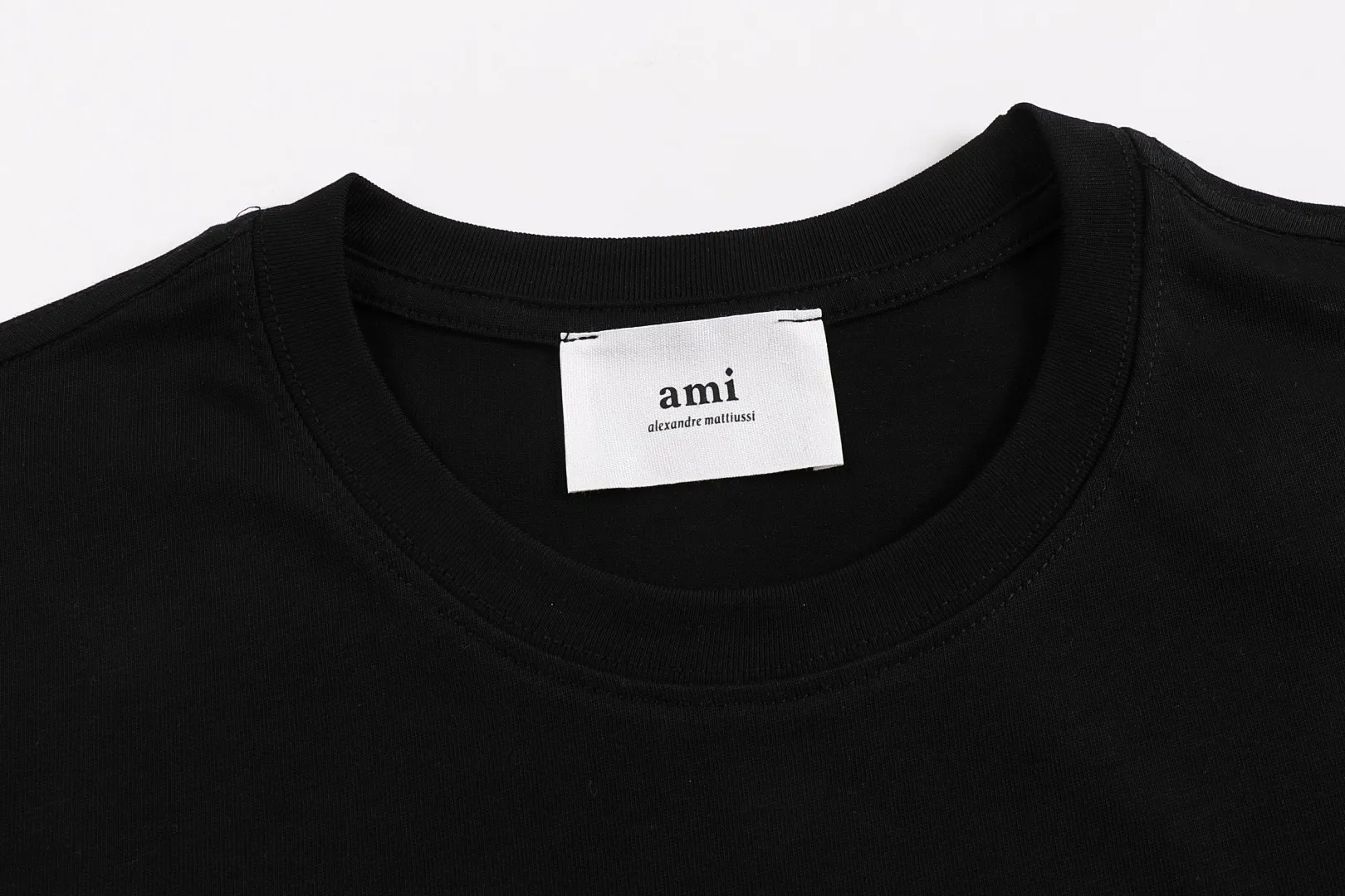 P114 Style No. 125 AMI&WDC [Cui Woo-sik co-branded model] AMI 2025 spring and summer new style short-sleeved genuine original 1;1 mold color: black Size: S-XL