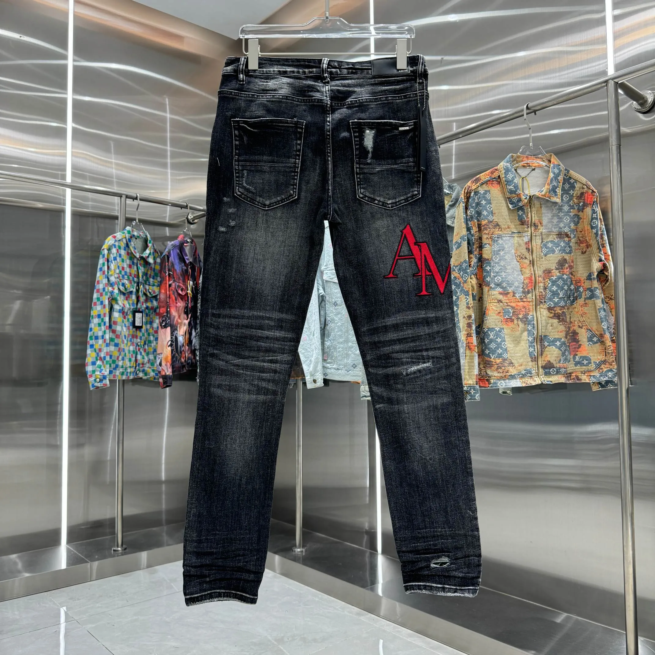 P290 Amiri ripped letter embroidery craft street fashion slim fit stretch jeans Color Black Size 30 32 34 36 38