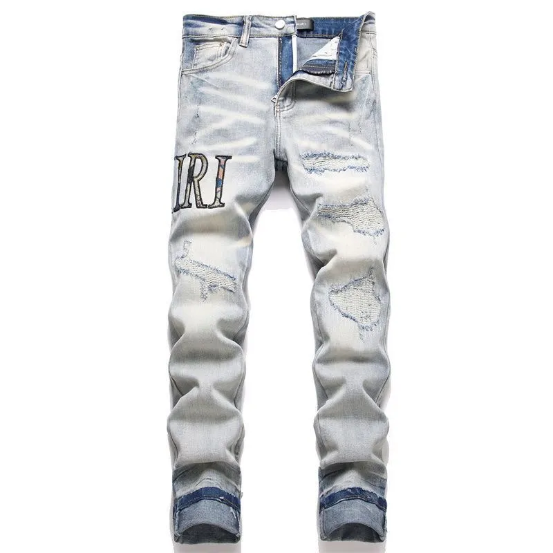 #M48 P168💰 Amiri classic embroidered patched leather distressed lettered jeans, slim fit jeans, produced by a major washed factory, full of high-end feel, partially destroyed knee design with leather patchwork design, has been used as a facade design, leather waist nameplate, the focus of this style is not on the washing, but on the destroyed shape and version. The secret lies in the craftsmanship of the master. The cost of post-processing, grinding, cutting, etc. is far beyond the cost of assembly line products. Color: Picture color Size: 30-32-34-36