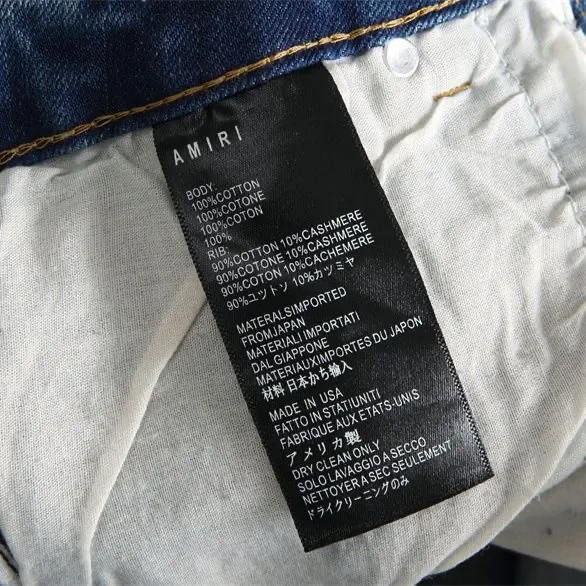 #M48 P168💰 Amiri classic embroidered patched leather distressed lettered jeans, slim fit jeans, produced by a major washed factory, full of high-end feel, partially destroyed knee design with leather patchwork design, has been used as a facade design, leather waist nameplate, the focus of this style is not on the washing, but on the destroyed shape and version. The secret lies in the craftsmanship of the master. The cost of post-processing, grinding, cutting, etc. is far beyond the cost of assembly line products. Color: Picture color Size: 30-32-34-36