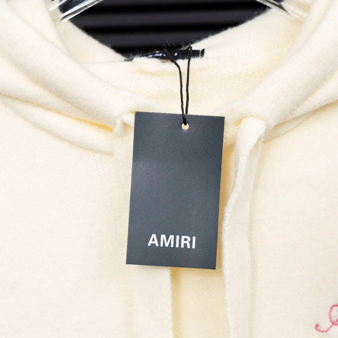 P360 Style: AMIRI Emile bone splicing hooded long-sleeved sweater Size: S-XXL Fabric: Wool blend Accessories: Full set of customized original accessories No gender distinction, same style for men and women