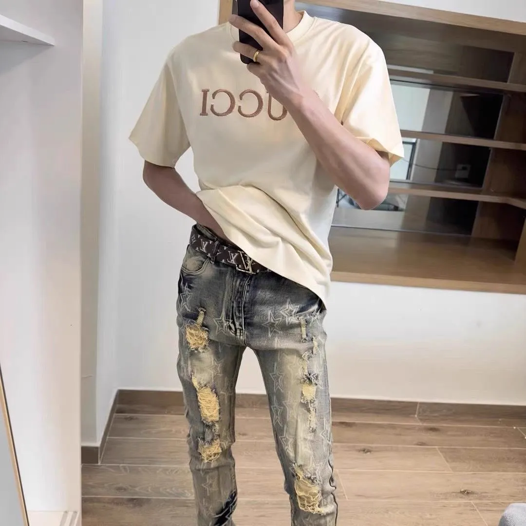 #M60 P168💰 AMIRI patch embroidery jeans trousers AMIRI high street basic ripped tight elastic jeans trousers amiri brand jeans break the production process and cutting of the original jeans, the fabrics are softer and more comfortable Hand-sewn collar label Customized logo buttons Genuine leather tag Color: Picture color Size: 30-32-34-36