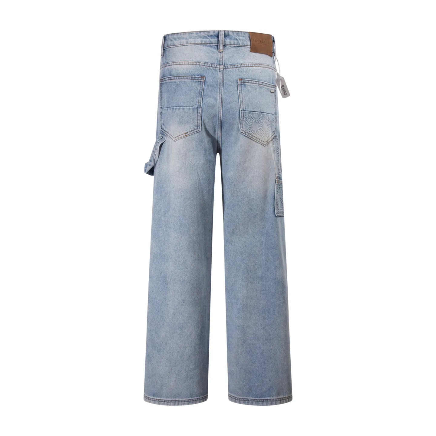 P260 Style number: H917 AMIRI & AMIRI 2025 new heavy-duty embroidered lettering logging pants for couples, washed jeans, top ceiling quality, styles with different washed textures, very friendly to people with thin legs and thick legs, straight and slim fit, very flattering leg shape, moderate length that never goes out of style, easy and casual to match, basic styling for various styles, a must-have in the wardrobe! The fabric is stiff but also makes the upper body soft without losing texture. The washing process is even more perfect. It is a must-have item for everyone! ! ! Washed wheat, hang tag, pants label, three labels complete Color: blue Size: 30, 32, 34, 36