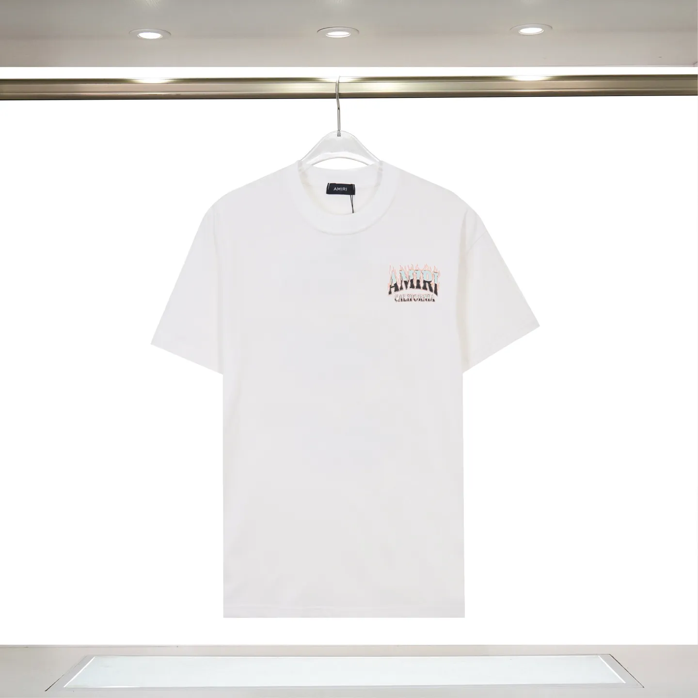 P122 888# "𝙉𝙚𝙬♈️ AMIRI" 🏖 25 spring and summer new style, front and rear letter logos, white ink direct injection process, no touch short-sleeved T-shirt, made of 260g 32-count tight double yarn cotton fabric, soft fabric.   Color: Black White Size: S M L XL XXL