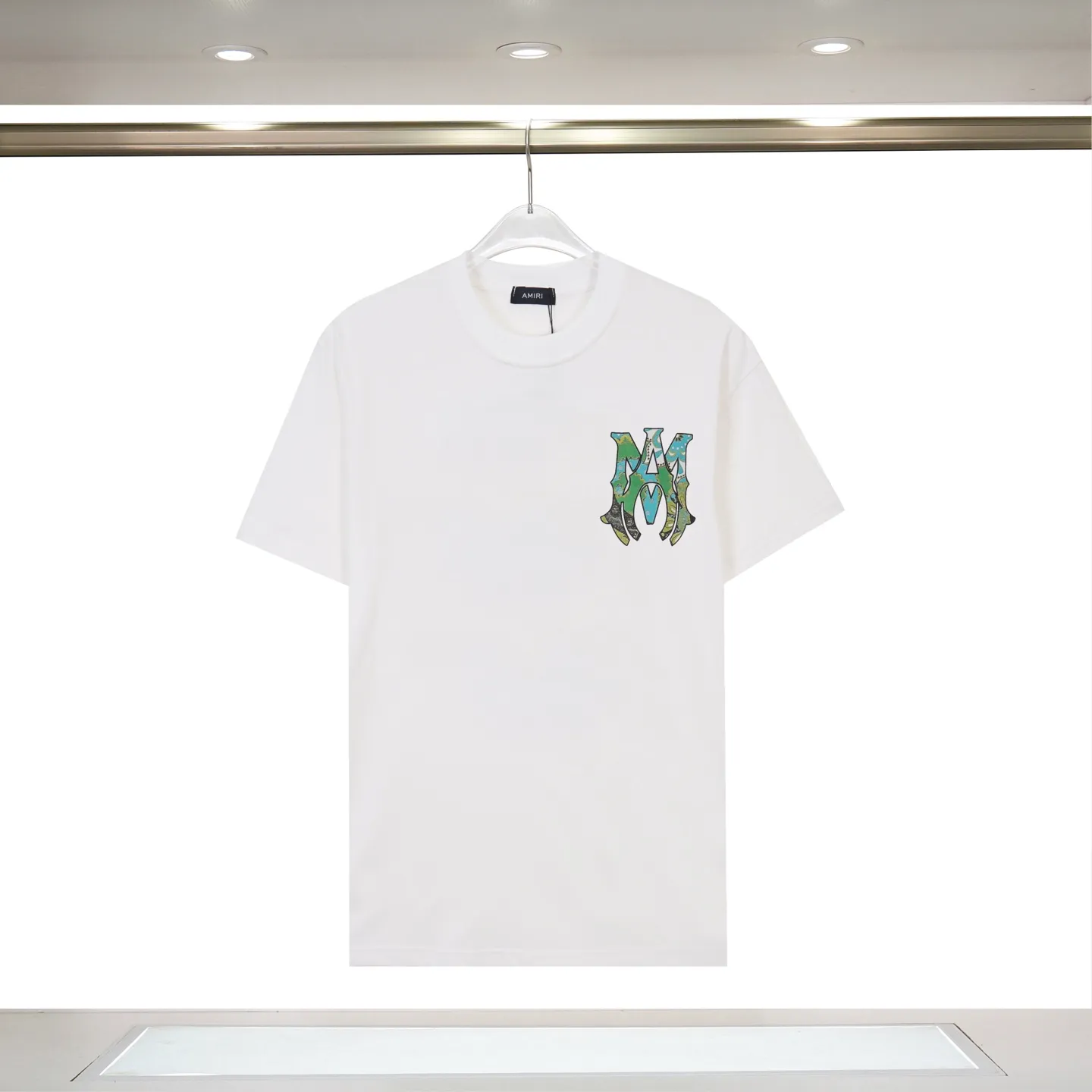 P122 889# "𝙉𝙚𝙬♈️ AMIRI" 🏖 25 autumn and winter new style, front and rear letter logo, white ink direct injection process, no touch short-sleeved T-shirt, made of 260g 32-count close double yarn cotton fabric, soft fabric.   Color: Black White Size: S M L XL XXL