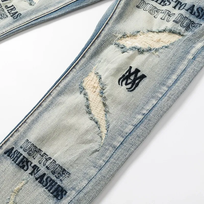 #N13 P246💰 (Top version) AMIRI hot high street jeans slim fit stretch washed knife cut trousers for men AMIRI amiri is transliterated as Emil, which is the name of the founder. Mike Amiri, the founder of amiri, grew up in Los Angeles, USA. He was influenced by local street culture and Punk Rock since childhood, so he founded the amiri brand named after himself. A variety of trendy clothing meets the needs of different trendy players. Amiri clothing has novel and unique styles and is a well-known street brand in the United States. The styles and styles of many clothes are loved by many street photographers. The various clothing styles meet the dressing needs of different people, show their unique temperament, and show the trend of dressing. amiri's jeans are relatively famous. Not only do they have many styles, but the quality of the jeans is also very good. Many celebrities have also worn amiri brand jeans. Color: Picture color Size: 28, 30, 32, 34, 36 28 30 32 34 36 Waist 71 76 81 86 91 Qianlang 26.5 27.5 28.5 29.5 30.5 Hou Lang 37 38 39 40 41 Foot 14 14.8 15.6 16.4 17.2 Foreign Minister 100 102 104 106 107