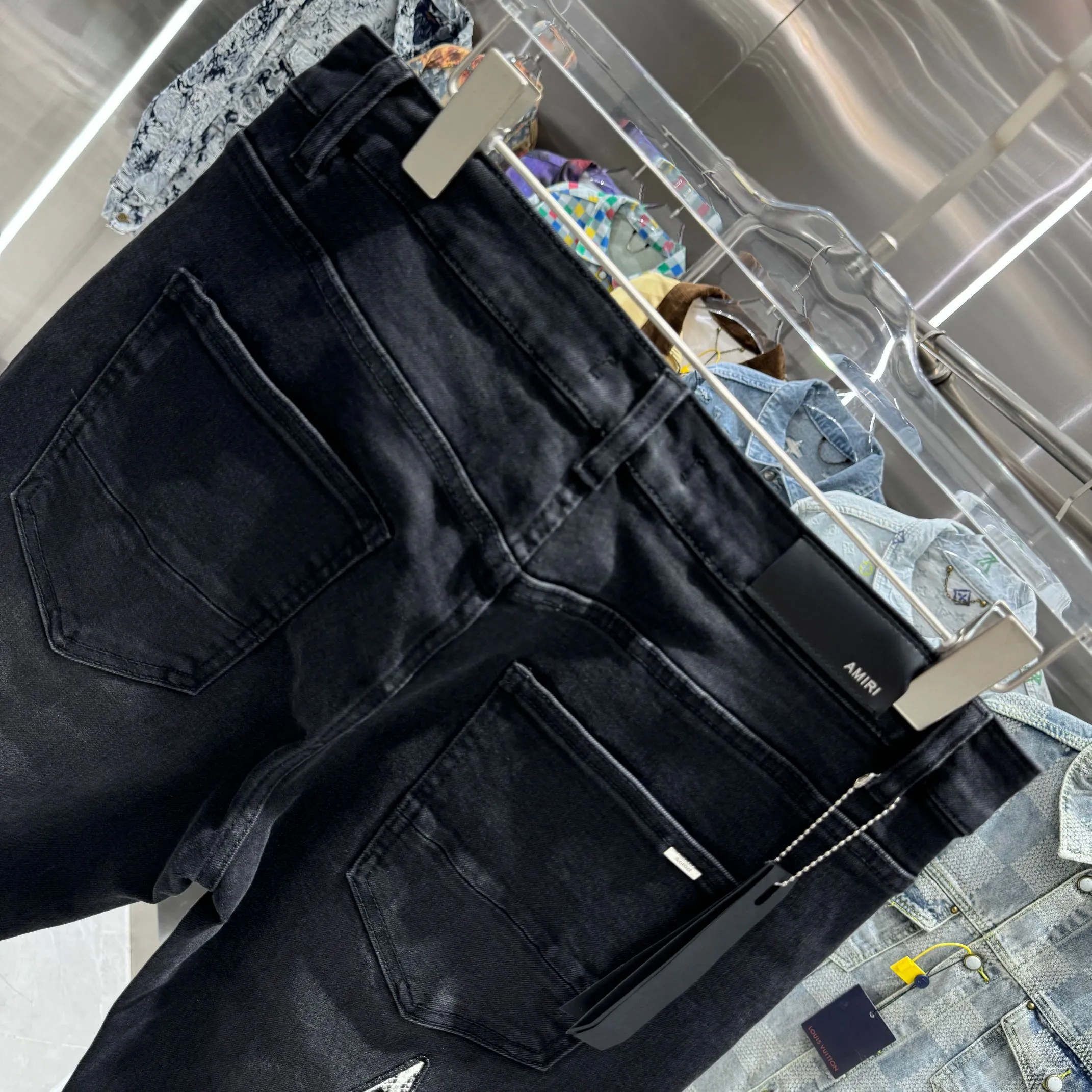 P290 Amiri ripped letter embroidered street fashion slim fit stretch jeans Color Black Size 30 32 34 36 38