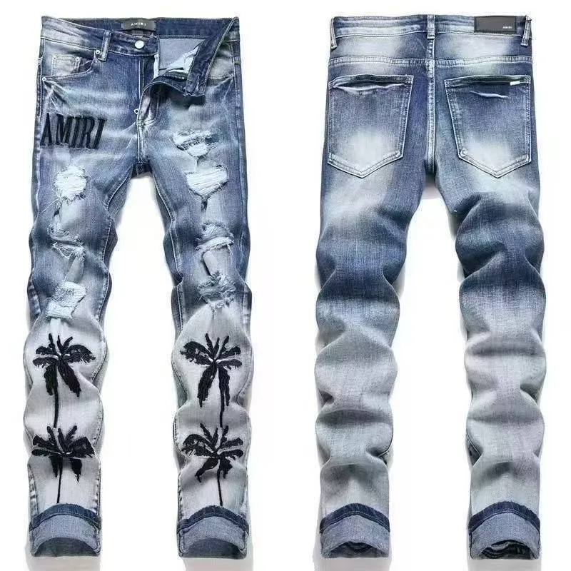 #M52 P168💰 Independent AMIRI coconut tree embroidery jeans trousers AMIRI high street basic ripped tight elastic jeans trousers amiri brand jeans break the production process and cutting of the original jeans, the fabrics are softer and more comfortable Hand-sewn collar label Customized logo buttons Genuine leather tag Color: light blue Size: 30-32-34-36