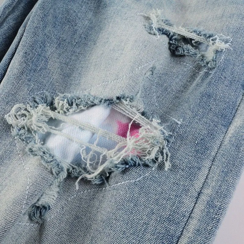#M33 P168💰 Amiri classic embroidered patched leather ripped letter jeans, slim fit jeans, produced by a major washed factory, full of high-end feel, partially destroyed knee design with patchwork leather design, has been used as a facade design, leather waist nameplate, the focus of this style is not on the washing, but on the destroyed shape and version. The secret lies in the craftsmanship of the master. The cost of post-processing, grinding, cutting, etc. is far beyond the cost of assembly line products. Color: Picture color Size: 30-32-34-36