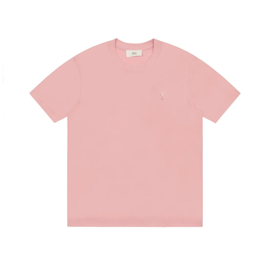 Ami Amy 2024ss Spring New Style Classic Metal Chapter Short Sleeves ✅Correct version of customized metal. There is no small embroidery mark on the reverse side. The maximum size can be worn up to 230 pounds. No pressure to export to Europe and the United States. Size S-XL Color: Black, White, Apricot, Navy Blue, Burgundy, Pink, Sky Blue, Mint Green