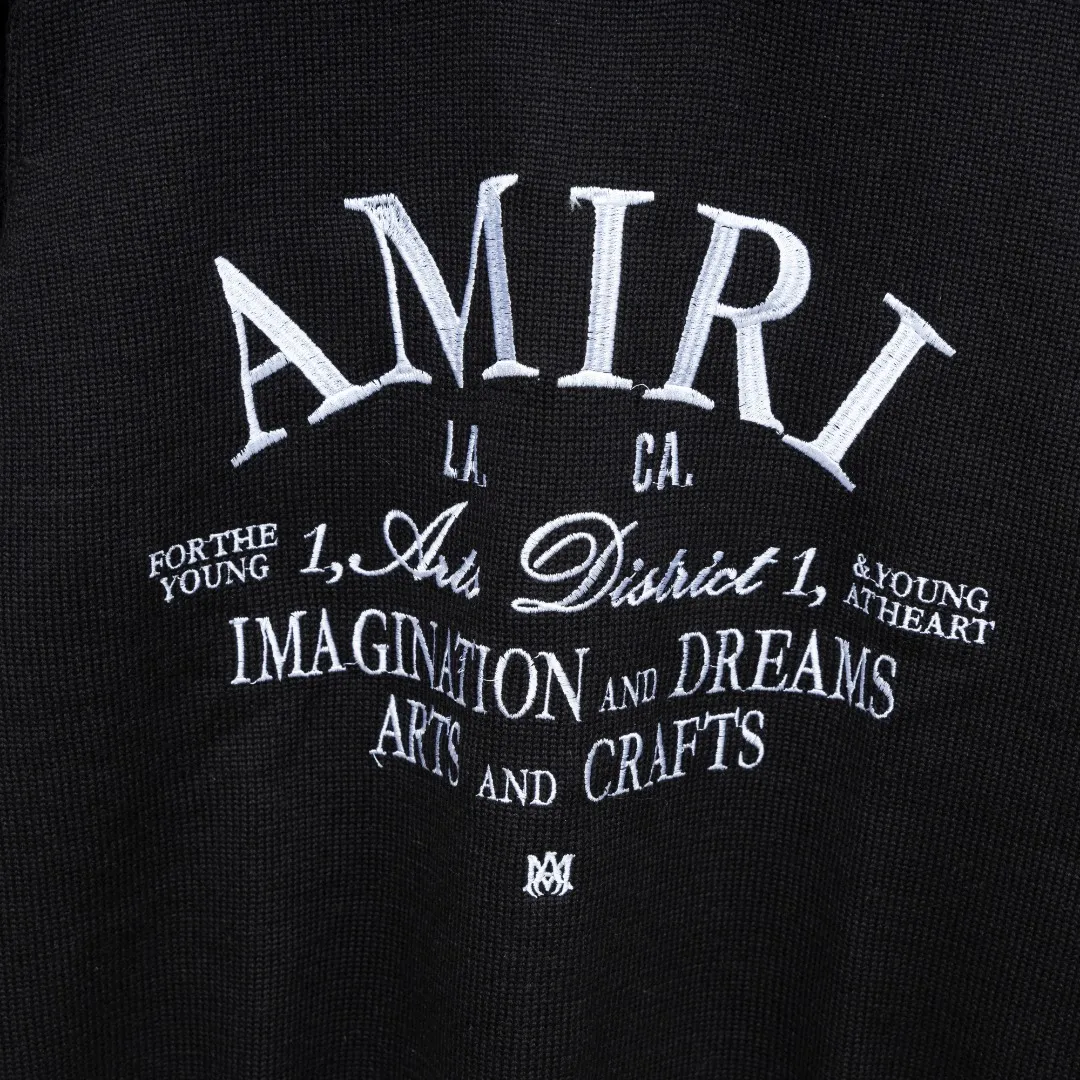 P290 Style: AMIRI high-density embroidered long-sleeved sweater Size: S-XXL Fabric: Wool blend Accessories: Full set of customized original accessories No gender distinction, same style for men and women