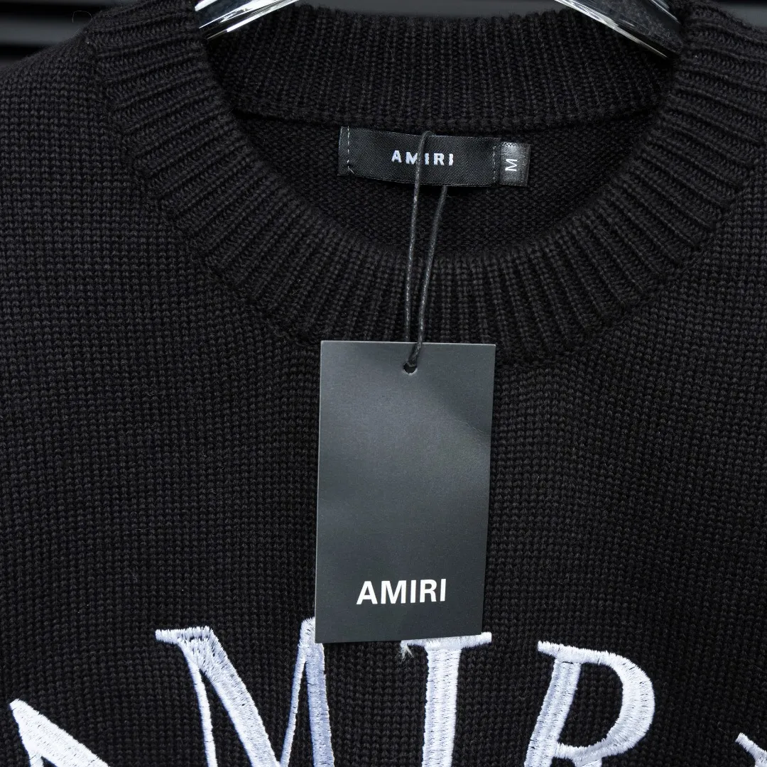 P290 Style: AMIRI high-density embroidered long-sleeved sweater Size: S-XXL Fabric: Wool blend Accessories: Full set of customized original accessories No gender distinction, same style for men and women