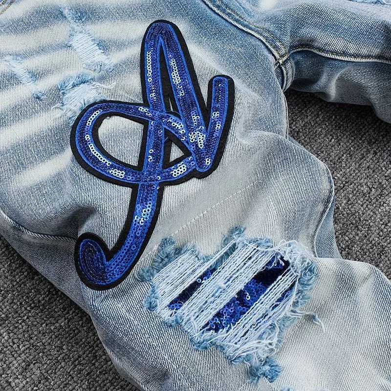 P246 💰 (Top version) AMIRI popular high street jeans slim fit stretch washed knife cut trousers for men. AMIRI amiri is transliterated as Emil, which is the name of the founder. Mike Amiri, the founder of amiri, grew up in Los Angeles, USA. He was influenced by local street culture and Punk Rock since childhood, so he founded the amiri brand named after himself. A variety of trendy clothing meets the needs of different fashion players. Amiri clothing has novel and unique styles and is a well-known street brand in the United States. The styles and styles of many clothes are loved by many street photographers. The various clothing styles meet the dressing needs of different people, show their unique temperament, and show the trend of dressing. amiri's jeans are relatively famous. Not only do they have many styles, but the quality of the jeans is also very good. Many celebrities have also worn amiri brand jeans. Color: Picture color Size: 28, 30, 32, 34, 36 28 30 32 34 36 Waist 71 76 81 86 91 Qianlang 26.5 27.5 28.5 29.5 30.5 Hou Lang 37 38 39 40 41 Foot 14 14.8 15.6 16.4 17.2 Foreign Minister 100 102 104 106 107