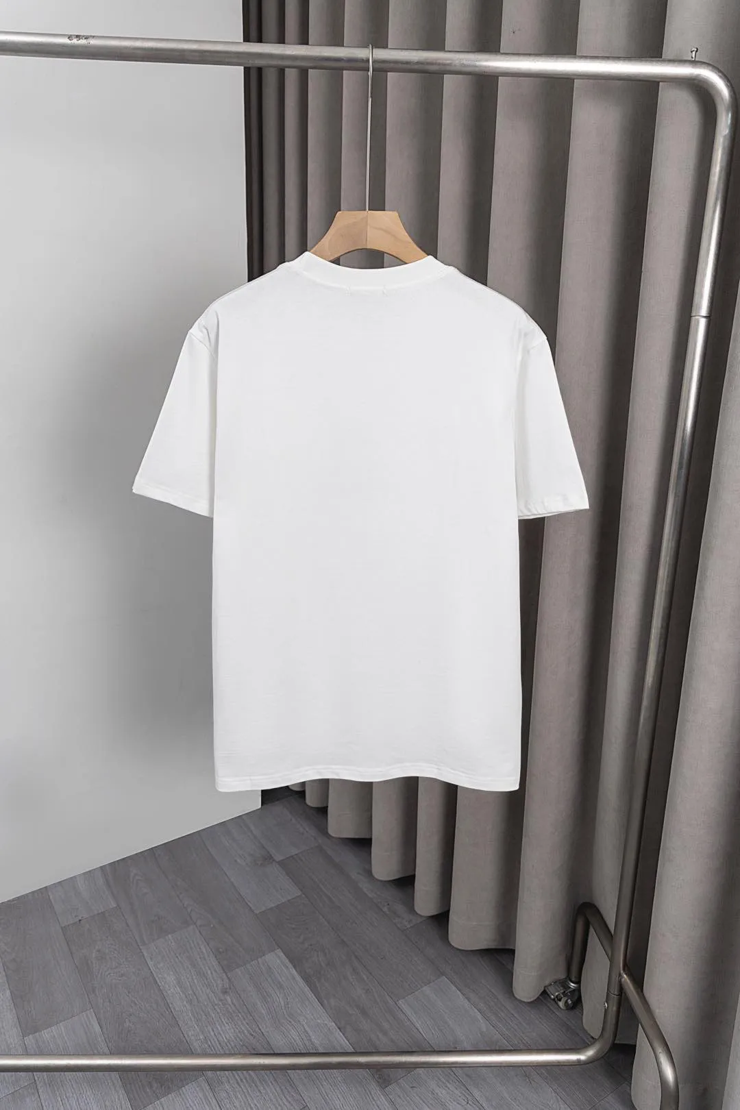 P134 S011 "𝙉𝙚𝙬♈️AMIRI" 🔥50ss new T-shirt, printed + letter logo embroidery process, made of 260g double yarn cotton fabric, soft fabric, fashionable and versatile, same style for men and women. Color: black, white, size: M～3XL