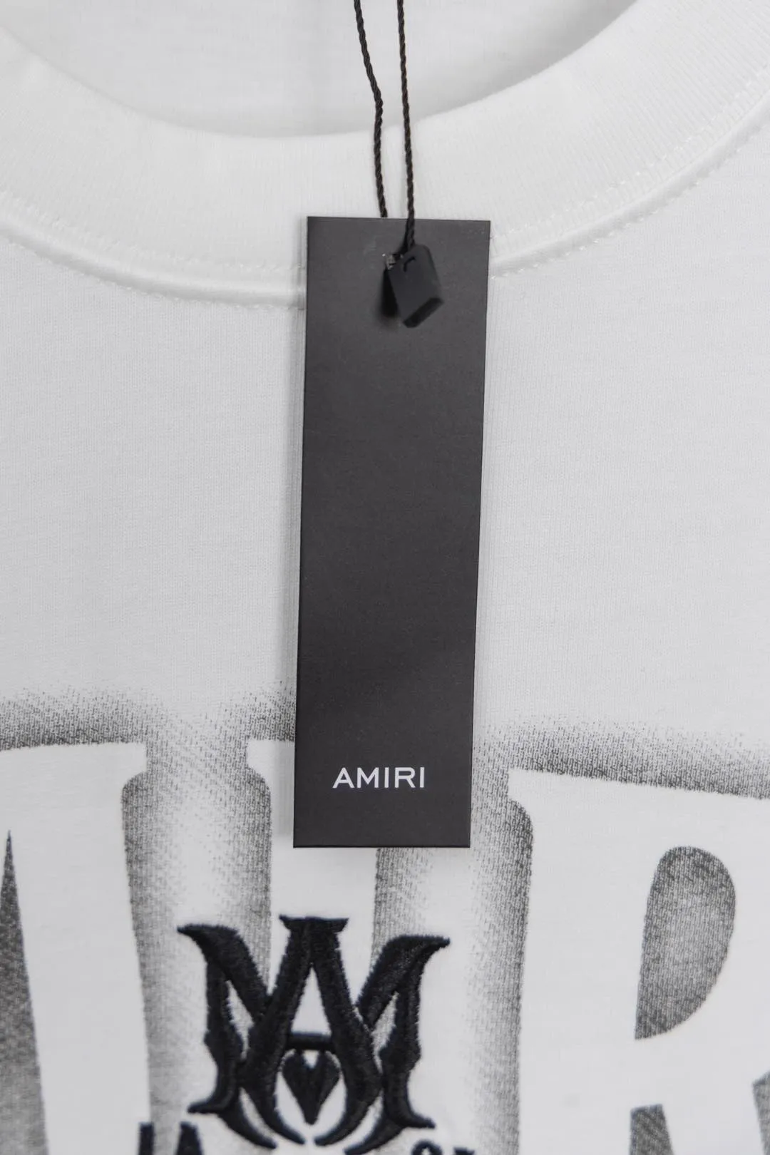 P134 S011 "𝙉𝙚𝙬♈️AMIRI" 🔥50ss new T-shirt, printed + letter logo embroidery process, made of 260g double yarn cotton fabric, soft fabric, fashionable and versatile, same style for men and women. Color: black, white, size: M～3XL