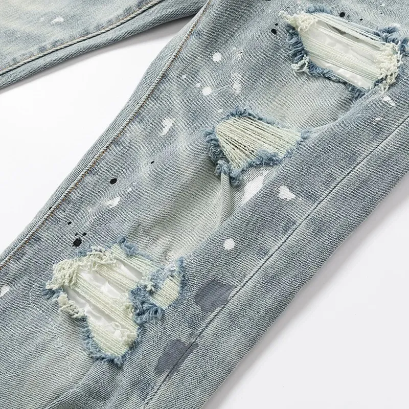 #N24 P246💰 (Top version) AMIRI hot high street jeans slim fit stretch washed knife cut trousers men's fashion AMIRI amiri is transliterated as Emil, which is the name of the founder. Mike Amiri, the founder of amiri, grew up in Los Angeles, USA. He was influenced by local street culture and Punk Rock since childhood, so he founded the amiri brand named after himself. A variety of trendy clothing meets the needs of different trendy players. Amiri clothing has novel and unique styles and is a well-known street brand in the United States. The styles and styles of many clothes are loved by many street photographers. The various clothing styles meet the dressing needs of different people, show their unique temperament, and show the trend of dressing. amiri's jeans are relatively famous. Not only do they have many styles, but the quality of the jeans is also very good. Many celebrities have also worn amiri brand jeans. Color: Picture color Size: 28, 30, 32, 34, 36 28 30 32 34 36 Waist 71 76 81 86 91 Qianlang 26.5 27.5 28.5 29.5 30.5 Hou Lang 37 38 39 40 41 Foot 14 14.8 15.6 16.4 17.2 Foreign Minister 100 102 104 106 107