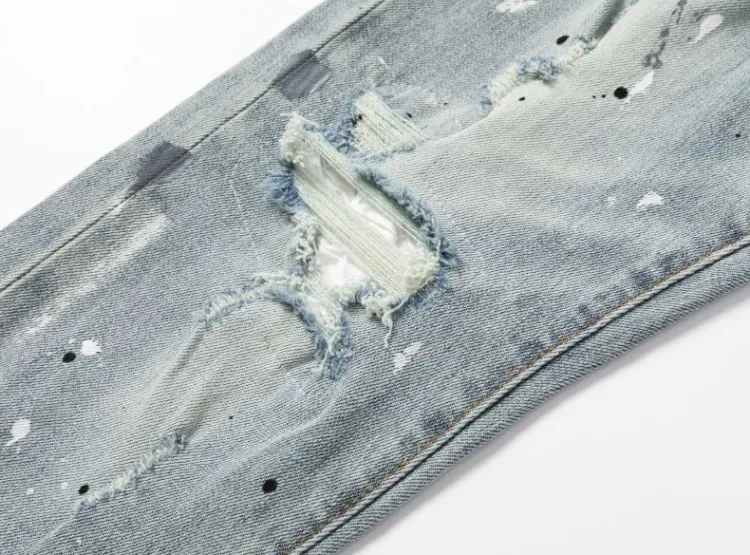 #N24 P246💰 (Top version) AMIRI hot high street jeans slim fit stretch washed knife cut trousers men's fashion AMIRI amiri is transliterated as Emil, which is the name of the founder. Mike Amiri, the founder of amiri, grew up in Los Angeles, USA. He was influenced by local street culture and Punk Rock since childhood, so he founded the amiri brand named after himself. A variety of trendy clothing meets the needs of different trendy players. Amiri clothing has novel and unique styles and is a well-known street brand in the United States. The styles and styles of many clothes are loved by many street photographers. The various clothing styles meet the dressing needs of different people, show their unique temperament, and show the trend of dressing. amiri's jeans are relatively famous. Not only do they have many styles, but the quality of the jeans is also very good. Many celebrities have also worn amiri brand jeans. Color: Picture color Size: 28, 30, 32, 34, 36 28 30 32 34 36 Waist 71 76 81 86 91 Qianlang 26.5 27.5 28.5 29.5 30.5 Hou Lang 37 38 39 40 41 Foot 14 14.8 15.6 16.4 17.2 Foreign Minister 100 102 104 106 107