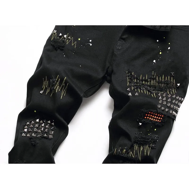 #M43 P168💰 Amiri classic diamond-encrusted ripped jeans and slim fit pants. Produced by a major washed factory. Full of high-end feel. Partial damage to the knees and leather design. Already used as a facade design. Leather waist nameplate. The focus of this style is not on washing, but on the shape and version of the damage. The secret lies in the craftsmanship of the master. The cost of post-production fraying, horse cutting, knife cutting, etc. These hand-made products are far beyond comparison with assembly line products. Color: Picture color Size: 30-32-34-36