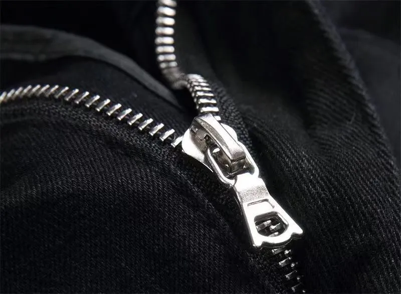 #M51 P168💰 AMIRI patch embroidery jeans trousers AMIRI high street basic ripped tight elastic jeans trousers amiri brand jeans break the production process and cutting of the original jeans, the fabrics are softer and more comfortable Hand-sewn collar label Customized logo buttons Genuine leather tag Color: Picture color Size: 30-32-34-36