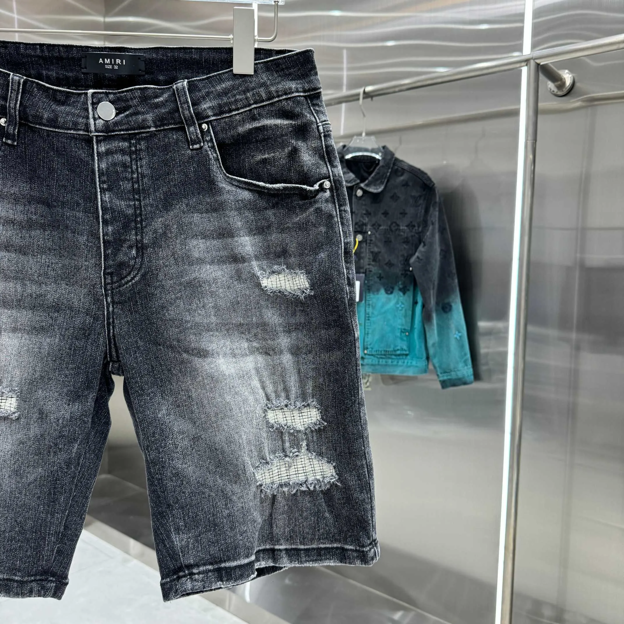 P260 Amiri ripped letter embroidery craft street fashion jeans shorts Color Black Size 30 32 34 36 38