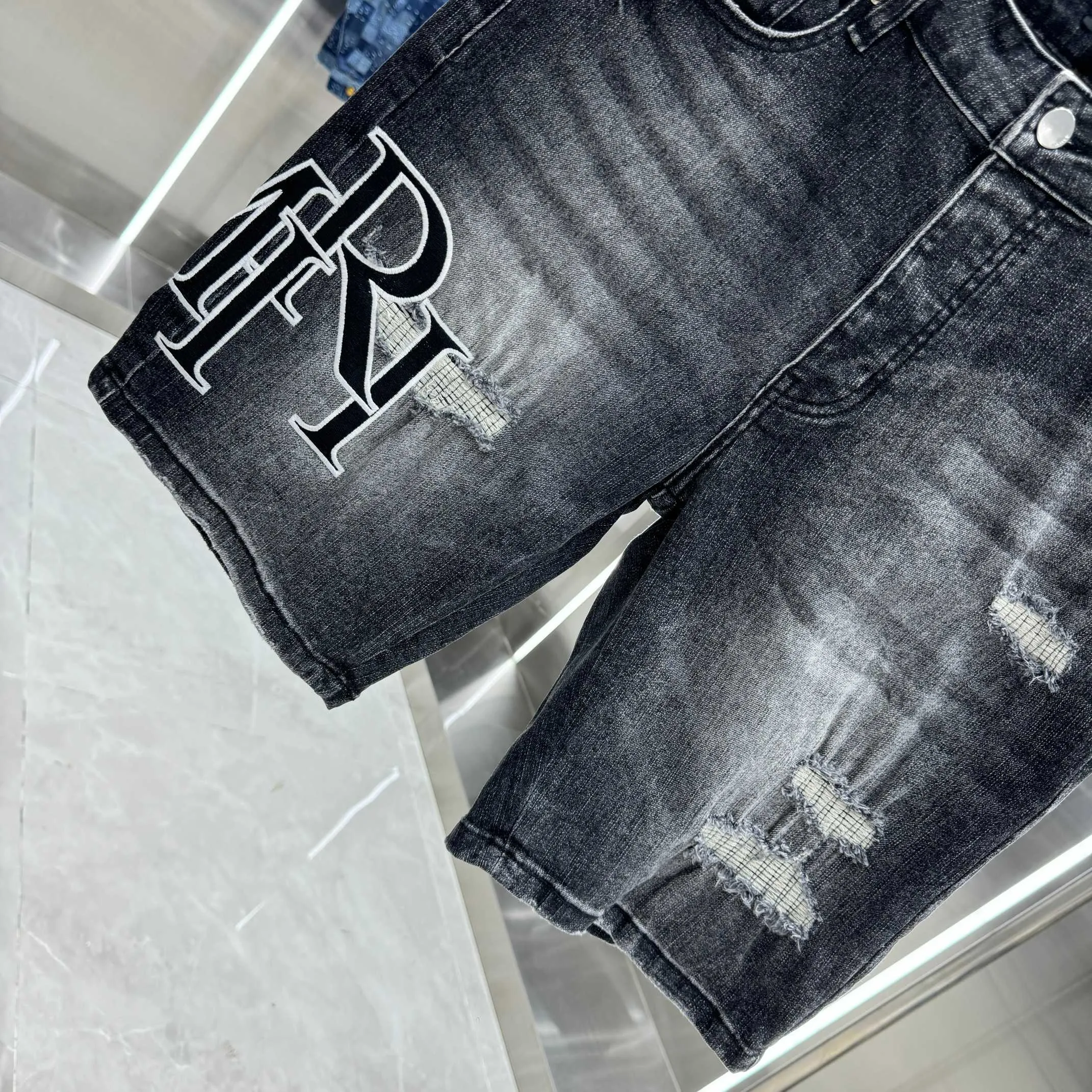 P260 Amiri ripped letter embroidery craft street fashion jeans shorts Color Black Size 30 32 34 36 38