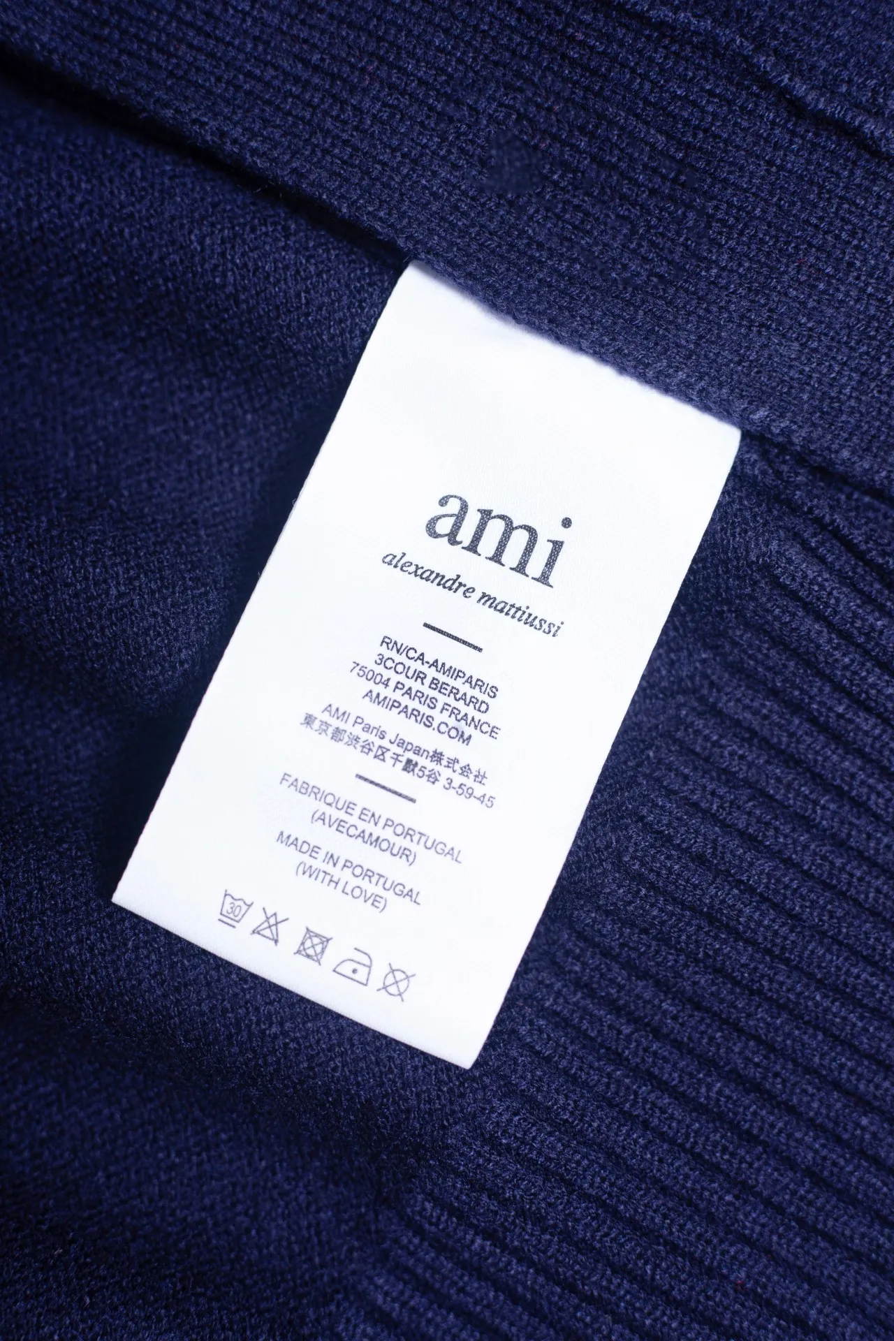 P186 Style No.: MQ802 AMI Classic Big Love Series Jacquard Cardigan Sweater Highest Version Supports Comparison Color: Royal Blue Size: S-XL