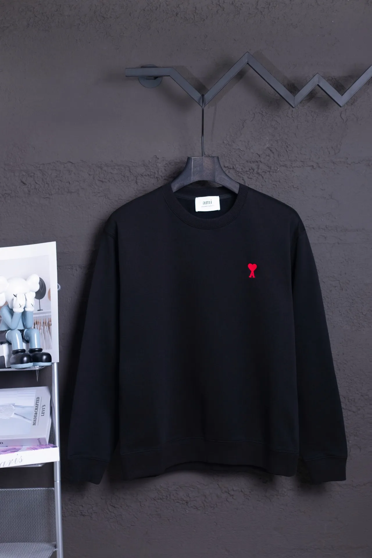 P146 AMI 25 autumn and winter new classic little love embroidered pullover sweatshirt, customized 360g pure cotton fabric, high version, new main wheat, washed wheat, same style for men and women, color: black, size: S-XL
