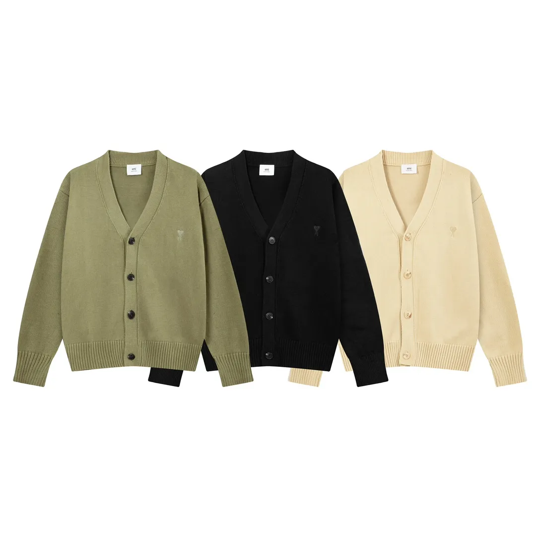A8152# Ami Paris 2024 Autumn and Winter New Arrival Micro Label Same Color Classic Small Love V-Neck Cardigan Wool Cotton Sweater Lazy Style Unisex Oversize Version Color: Black Green Apricot Code Number: S-XL