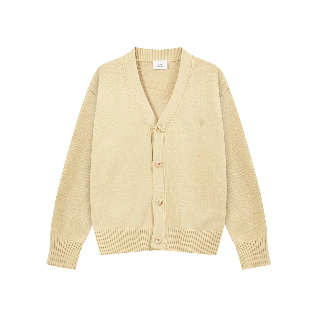 A8152# Ami Paris 2024 Autumn and Winter New Arrival Micro Label Same Color Classic Small Love V-Neck Cardigan Wool Cotton Sweater Lazy Style Unisex Oversize Version Color: Black Green Apricot Code Number: S-XL