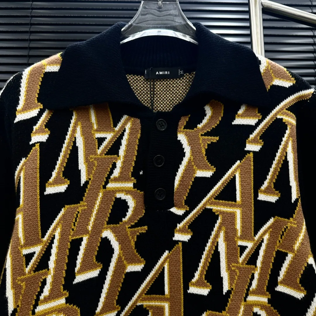 P280 Style: AMIRI jacquard all-over printed knitted POLO short sleeves Size: S-XXL Fabric: Wool blend Accessories: Full set of customized original accessories No gender distinction, same style for men and women