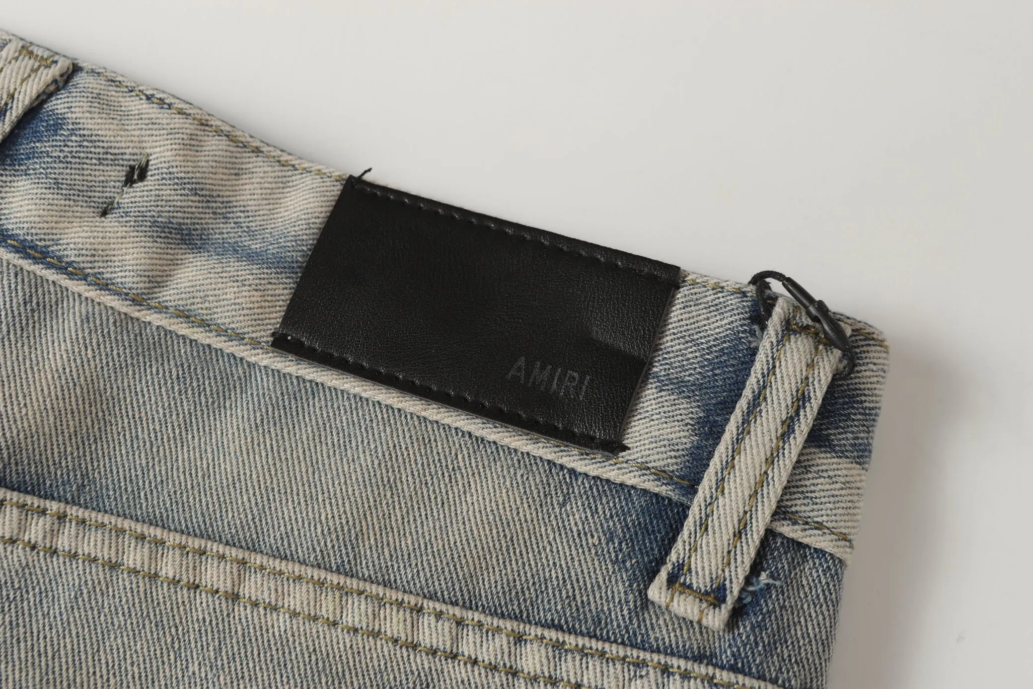 P270 Amiri blood and tears high street ripped embroidered washed jeans Color: Picture color Code number: 28-36