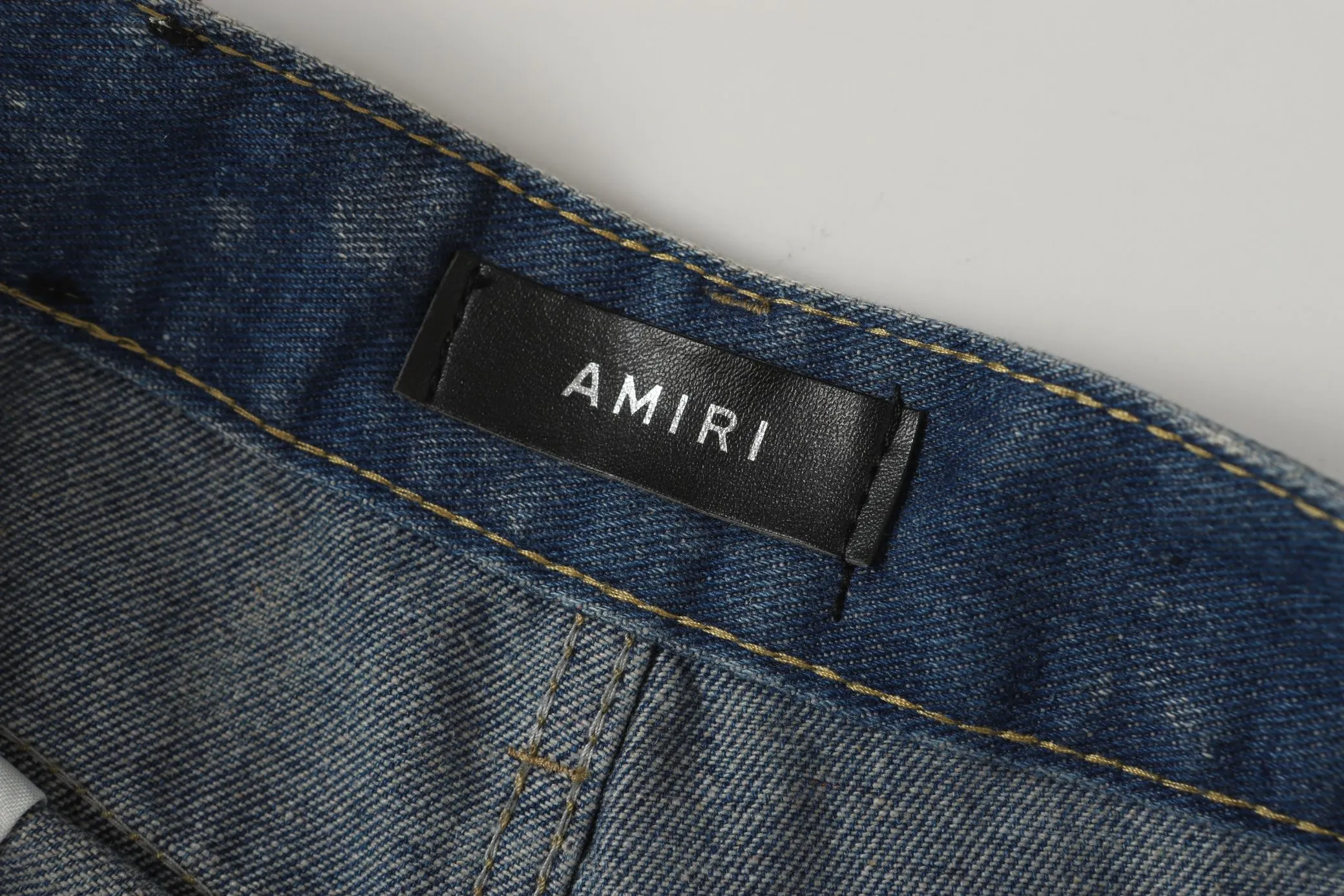 P270 Amiri blood and tears high street ripped embroidered washed jeans Color: Picture color Code number: 28-36