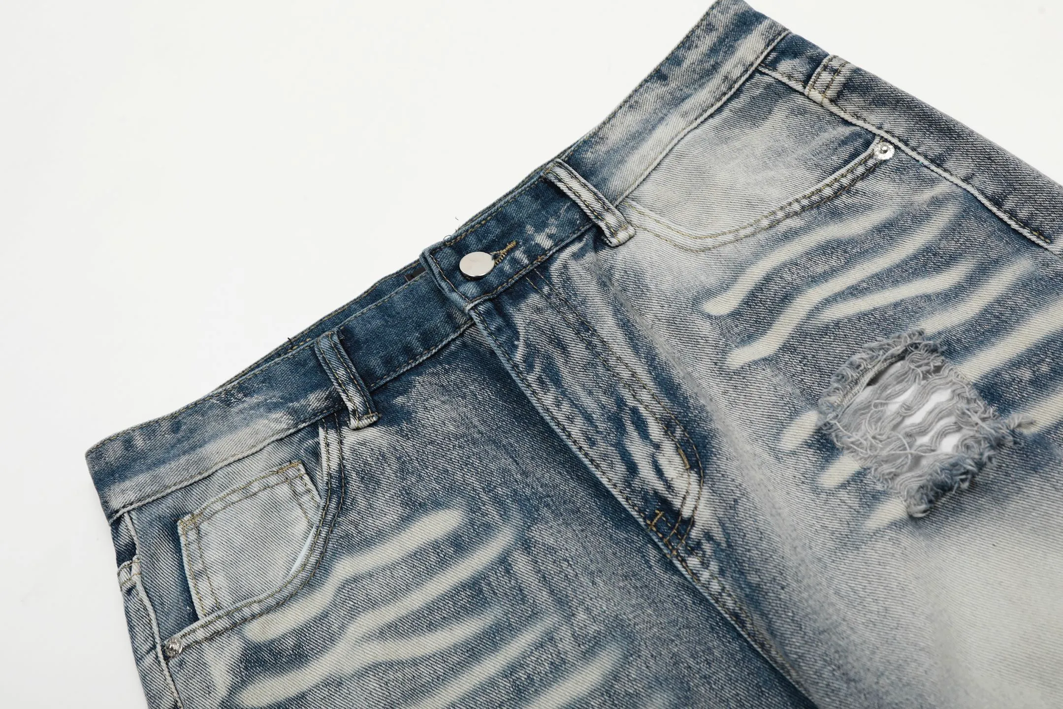 #M14 P168💰 Heavyweight AMIRI 24ss embroidery wings high street jeans slim fit stretch washed knife cut hole trousers FOG high street men's trend AMIRI amiri is transliterated as Emil, which is the name of the founder. Mike Amiri, the founder of amiri, grew up in Los Angeles, USA, and was influenced by local street culture and Punk Rock since he was a child. Due to his influence, he founded the amiri brand named after himself. A variety of trendy clothing meets the needs of different fashion players. Amiri clothing has novel and unique styles and is a well-known street brand in the United States. The styles and styles of many clothes are loved by many street photographers. The various clothing styles meet the dressing needs of different people, show their unique temperament, and show the trend of dressing. amiri's jeans are relatively famous. Not only do they have many styles, but the quality of the jeans is also very good. Many celebrities have also worn amiri brand jeans. Color: Picture color Size: 30-32-34-36