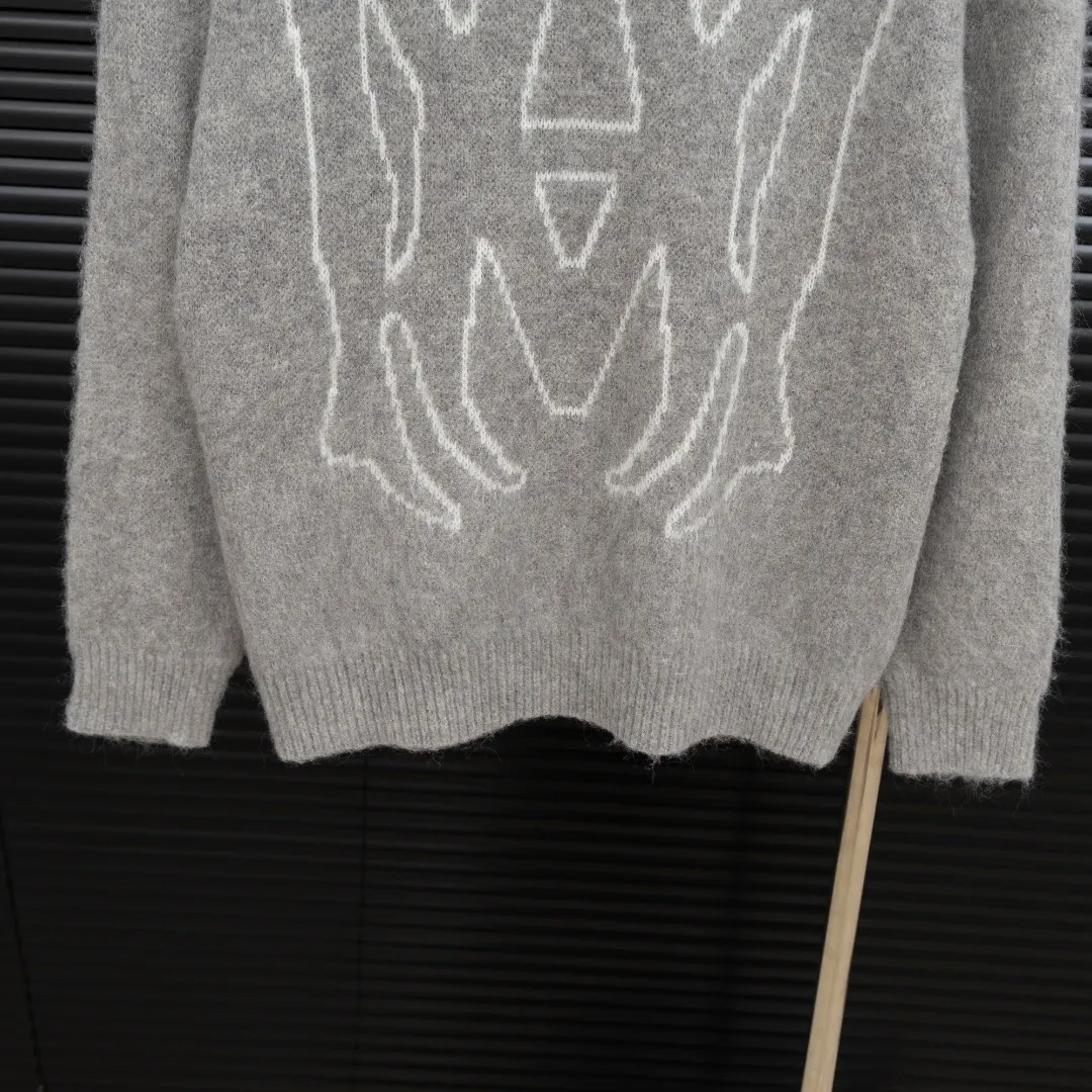 P300 Style: AMIRI seahorse M LOGO long-sleeved sweater Size: S-XXL Fabric: Wool blend Accessories: Full set of customized original accessories No gender distinction, same style for men and women