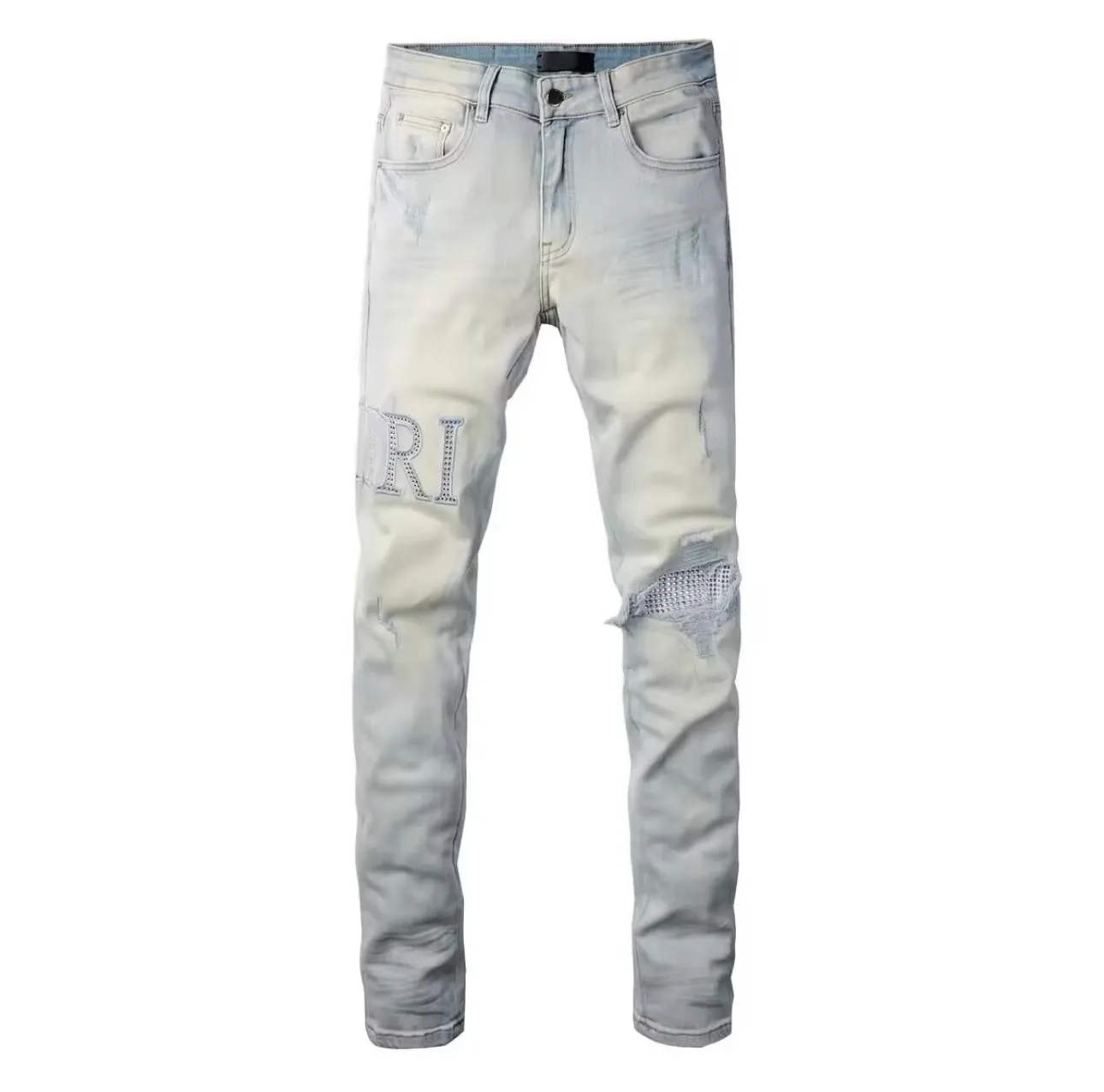 #M01 P168💰 AMIRI white ripped high street jeans with diamonds! The transliteration of amiri is Emil, which is the name of the founder. Mike Amiri, the founder of amiri, grew up in Los Angeles, USA. He was influenced by local street culture and Punk Rock since he was a child, so he founded the amiri brand named after himself. A variety of trendy clothing meets the needs of different fashion players. Amiri clothing has novel and unique styles and is a well-known street brand in the United States. The styles and styles of many clothes are loved by many street photographers. The various clothing styles meet the dressing needs of different people, show their unique temperament, and show the trend of dressing. amiri's jeans are relatively famous. Not only do they have many styles, but the quality of their denim jackets is also very good. Many celebrities have also worn the amiri brand's denim series. The fabric is made of 100% cotton denim! High temperature setting, heavy sand washing, never fade, full of fashion! All made to order! -The colorful embroidery on the chest is so tense and the embroidery is neat! Imported machine for work! quality assurance!  -The entire garment is made with fine workmanship. Each seam is pressed using a double-needle machine. This stitching is a test of the workers' skills. If it goes astray, the entire garment will be scrapped. The hardware is custom-made, with exclusive logos, and is a one-to-one replica of the original! Original trademark! The fit is loose and slimming! Color: Picture color Size: 30-32-34-36