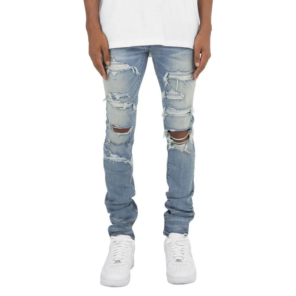 P168 💰 AMIRI patch embroidery jeans trousers AMIRI high street basic ripped tight elastic jeans trousers amiri brand jeans break the production process and cutting of the original jeans, the fabrics are softer and more comfortable Hand-sewn collar label Customized logo buttons Genuine leather tag Color: Picture color Size: 30-32-34-36