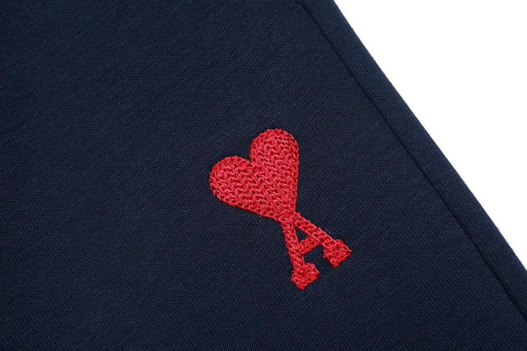 🅿️200 AMI 2025 new style, light luxury, embroidered love letter logo, essential for daily commuting for men and women, casual shorts ·Customized terry fabric ·Elastic + drawstring adjustable waistband ·Imported machine high-density embroidery technology ·Waist label, tag, three wash marks complete Color: dark blue Size: M L XL XXL XXXL