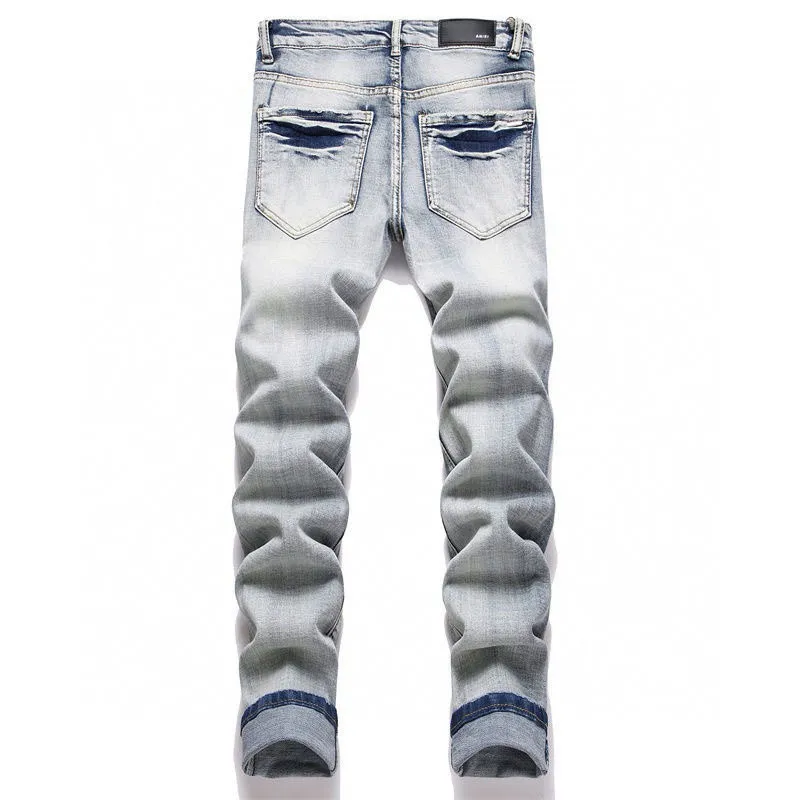 ￼#M04 P168💰 AMIRI splash-ink medal patch embroidered jeans trousers AMIRI high street basic ripped tight stretch jeans trousers Amiriamiri is transliterated as Emil, which is the name of the founder. Mike Amiri, the founder of amiri, grew up in Los Angeles, USA. He was influenced by the local street culture Rock since he was a child, so he founded the amiri brand named after himself. A variety of trendy clothing meets the needs of different trendy players. Amiri clothing has novel and unique styles and is a well-known street brand in the United States. Many of its styles and styles are loved by many street photographers. Various clothing styles meet the needs of different people, show their unique temperament, and show the trend of dressing. amiri's jeans are relatively famous. Not only do they have many styles, but the quality of the jeans is also very good. Many celebrities have also worn amiri brand jeans.  The jeans of the amiri brand break through the production process and cutting of the original jeans. The fabrics are relatively soft and comfortable, and are not as hard as some jeans, which can irritate the skin and cause the skin to bleed when worn. Los Angeles trendy brand Amiri's jeans are made with great detail from tailoring to texture, adding wrinkles, bullet holes, damage and other details to add to the trendiness of the jeans. You can choose the style that suits you according to your own needs. Only when you wear a suitable style can you have a certain sense of fashion.  In recent years, high street has become a word that appears more and more frequently in men's clothing. High street style has also become an important direction for everyone's matching. High street related items are basically inseparable from oversize or off-shoulder tops. The lower body is matched with trackpants or tight-fitting denim. In my opinion, the most representative one is perhaps annihilation. Color; picture color Size: 30-32-34-36