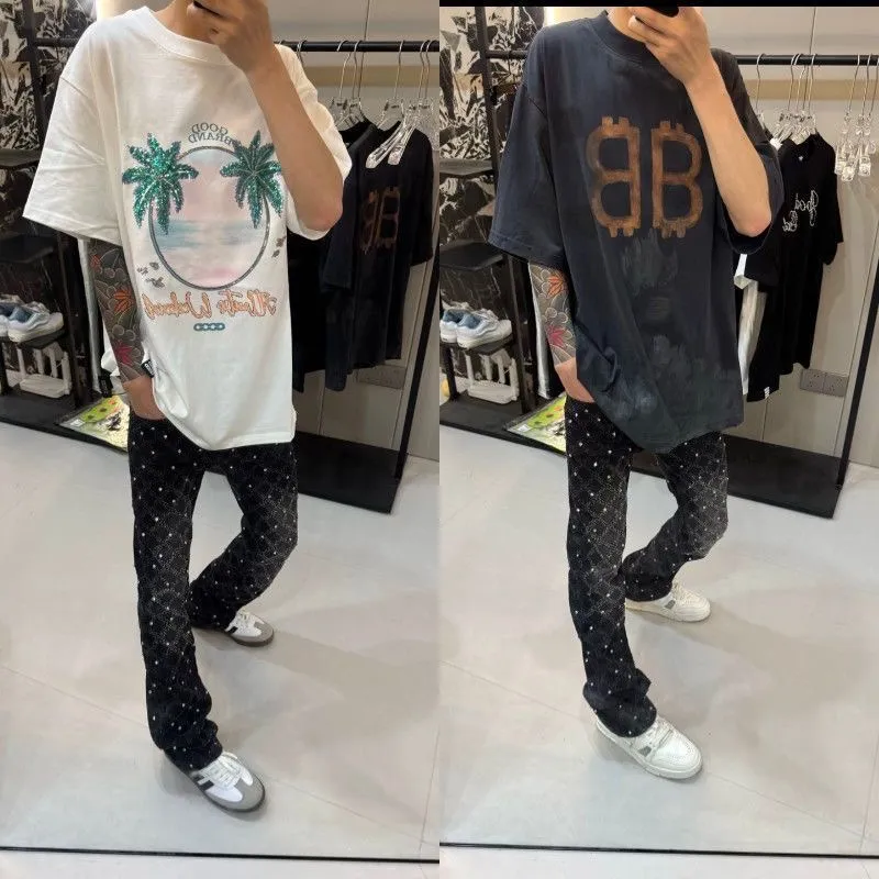 #N01 P220💰 AM micro-flared baby's breath jeans light luxury jeans AMIRI jeans trousers micro-elastic jeans trousers amiri brand jeans break the production process and cutting of the original jeans, the fabrics are softer and more comfortable Hand-sewn collar label Customized logo buttons Genuine leather tag Color: Picture color Size: 28-30-32-34-36