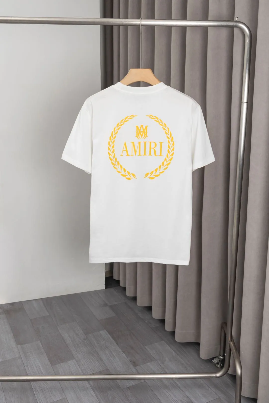 P130 Color: black, white, size: M～3XL