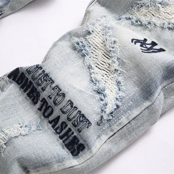P166 Top replica AMIRI splash-ink medal patch embroidered jeans trousers AMIRI high street basic ripped tight stretch jeans trousers Amiriamiri is transliterated as Emil, which is the name of the founder. Mike Amiri, the founder of amiri, grew up in Los Angeles, USA. He was influenced by the local street culture Rock since childhood, so he founded the amiri brand named after himself. A variety of fashion brand clothing meets the needs of different fashion players. Amiri clothing has novel and unique styles and is a well-known street brand in the United States. Many of its styles and styles are loved by many street photographers. Various clothing styles meet the needs of different people, show their unique temperament, and show the trend of dressing. amiri's jeans are relatively famous. Not only do they have many styles, but the quality of the jeans is also very good. Many celebrities have also worn amiri brand jeans.  The jeans of the amiri brand break through the production process and cutting of the original jeans. The fabrics are relatively soft and comfortable, and are not as hard as some jeans, which can irritate the skin and cause the skin to bleed when worn. Los Angeles trendy brand Amiri's jeans are made with great detail from tailoring to texture, adding wrinkles, bullet holes, damage and other details to add to the trendiness of the jeans. You can choose the style that suits you according to your own needs. Only when you wear a suitable style can you have a certain sense of fashion.  In recent years, high street has become a word that appears more and more frequently in men's clothing. High street style has also become an important direction for everyone's matching. High street related items are basically inseparable from oversize or off-shoulder tops. The lower body is matched with trackpants or tight-fitting denim. In my opinion, the most representative one is perhaps annihilation. Color; picture color Size: m l xl xxl